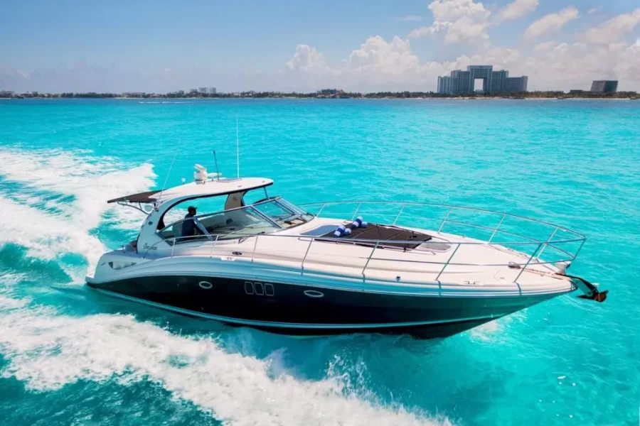 Habibi 44ft – 15 people