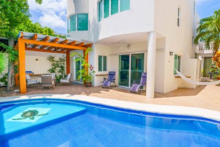 The Castle – 5 Bedroom Villa – Private Pool